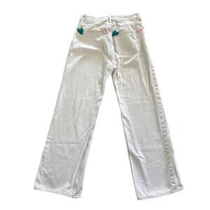 H&M White Straight Leg Jeans Heart Embroidery Size 6